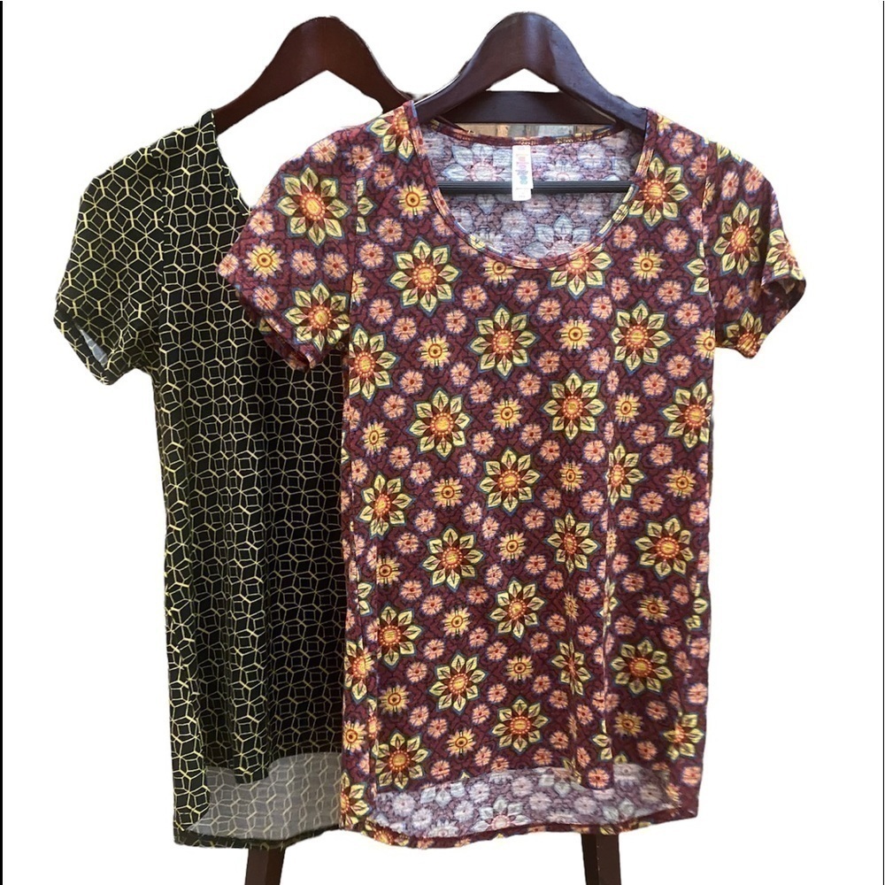 Brand New Lularoe Bundle of 2 Classic T